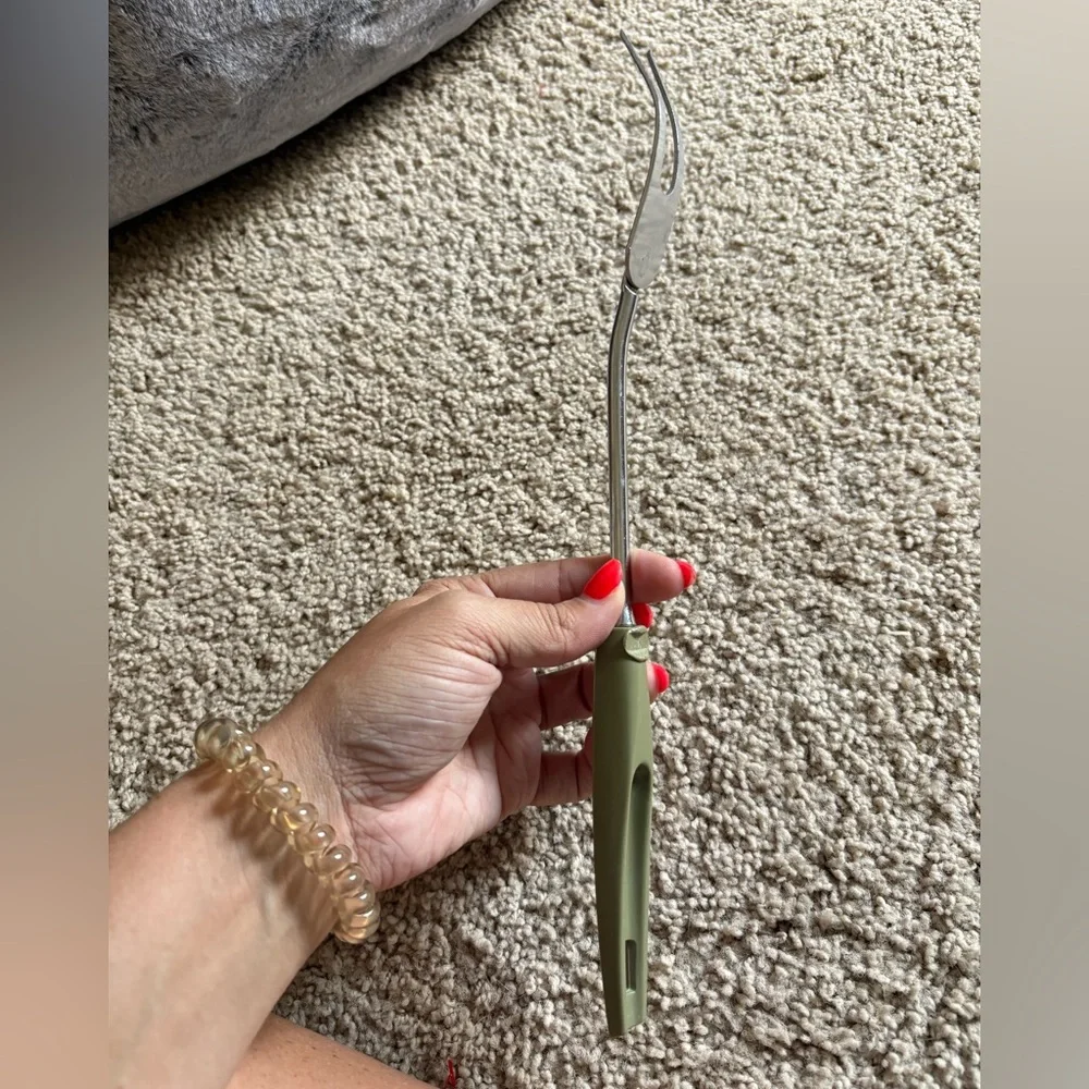 Vintage green Ecko carving fork